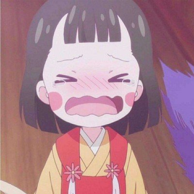 眼镜王蛇爬向民房两幼童浑然不觉